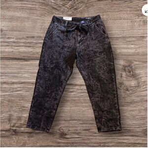 Arizona Mom Jeans High Rise Semi Relaxed Pleated Tapered Leg Black Smoke 34x27